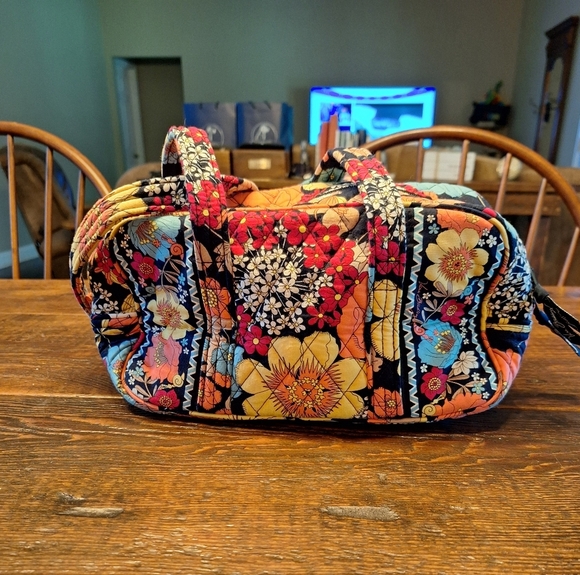 VERA BRADLEY FLORAL SHOULDER BAG-EUC - Picture 6 of 13